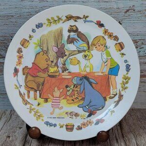 Vintage Walt Disney Productions Winnie the Pooh & Friends Melamine Plate